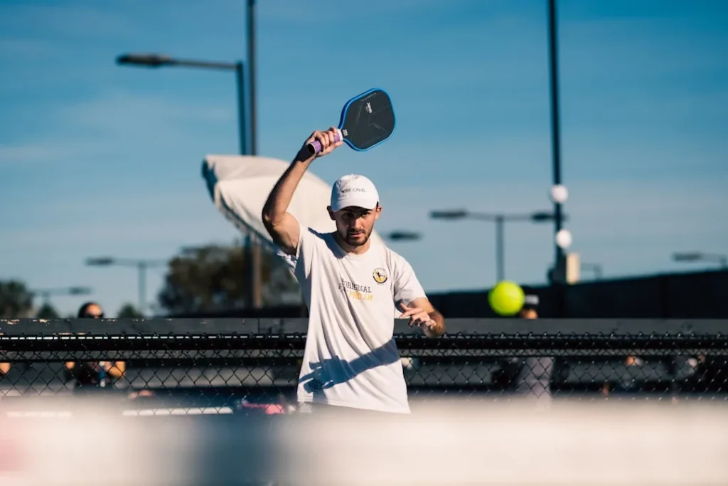co nen nang cap len vot six zero pickleball khong anh gia chi tiet va cach chon lua